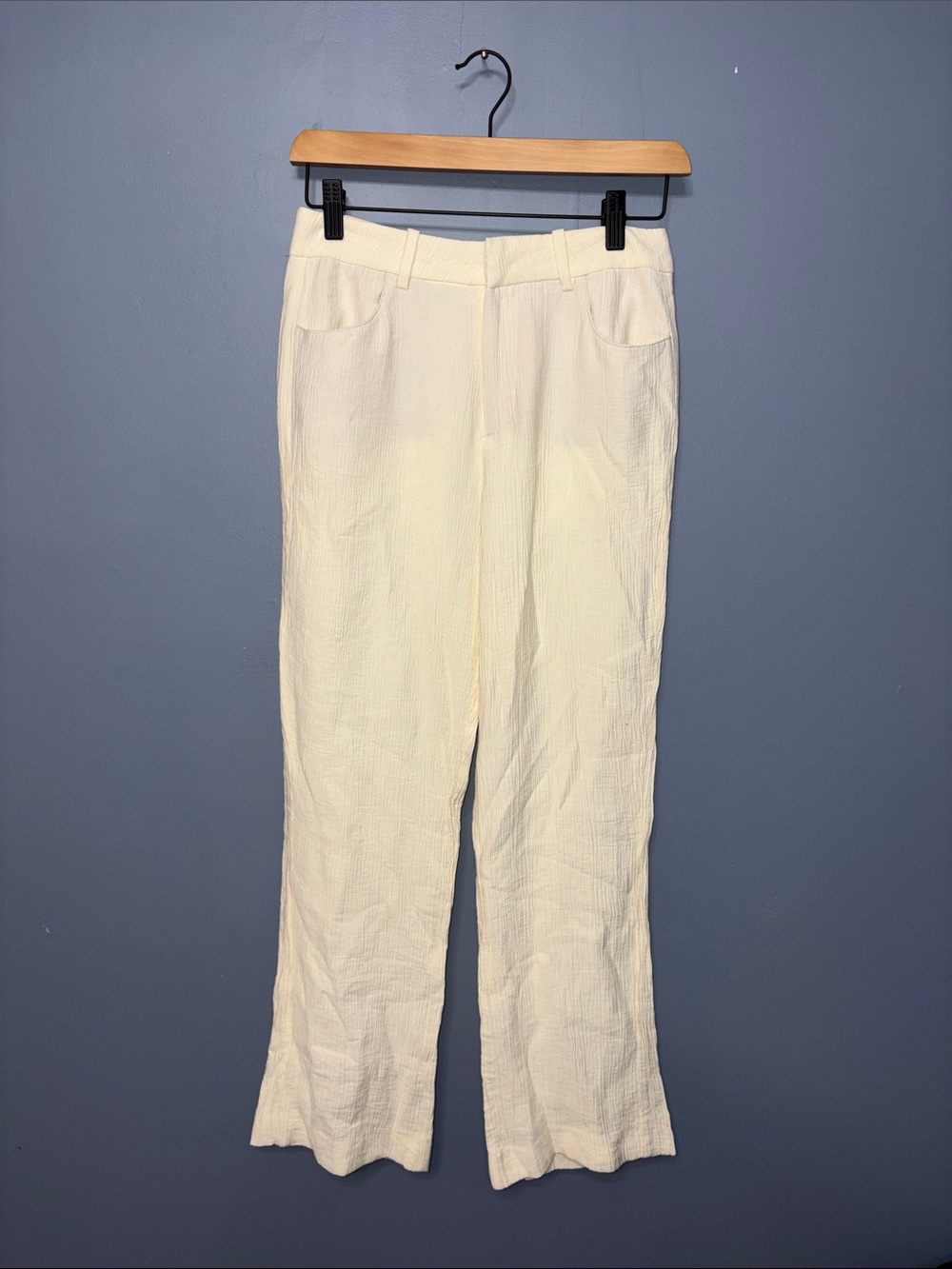 Zara • Cream Straight Leg Pants
